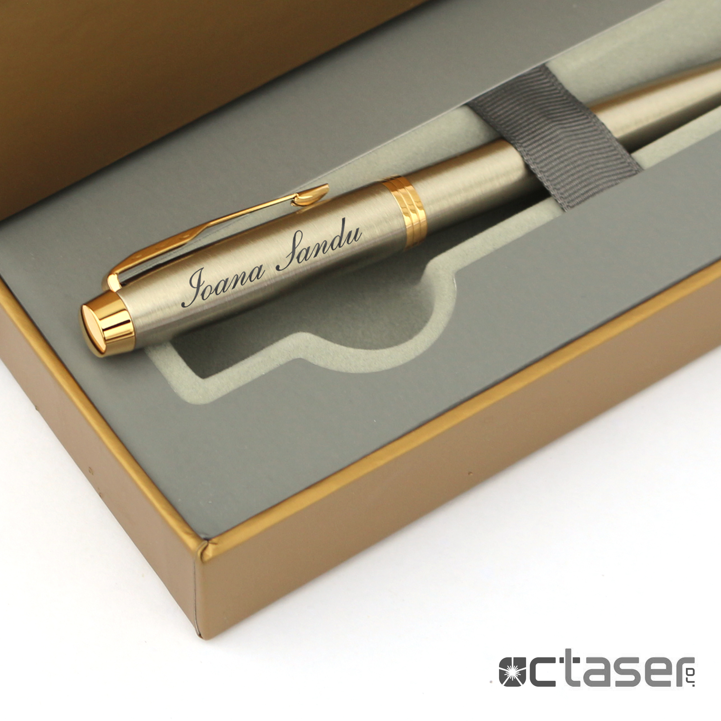 alarm Asser clip Set LUX stilou Parker IM Royal argintiu personalizat + organiser - Seturi Parker - Instrumente de scris Parker - Produse alarm Asser clip Set LUX stilou Parker IM Royal argintiu personalizat + organiser - Seturi Parker - Instrumente de scris Parker - Produse